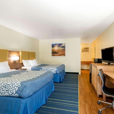 Days Inn by Wyndham Durango Bagian luar foto