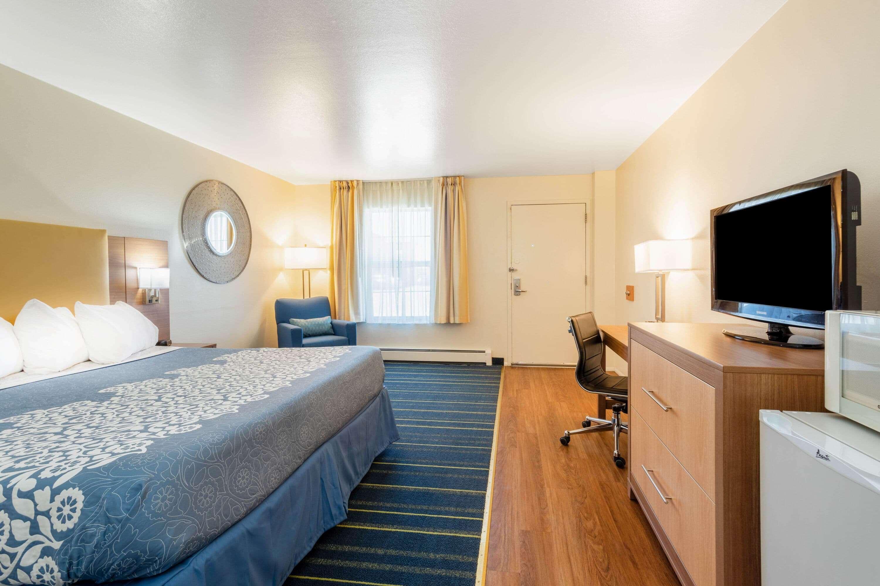 Days Inn by Wyndham Durango Bagian luar foto