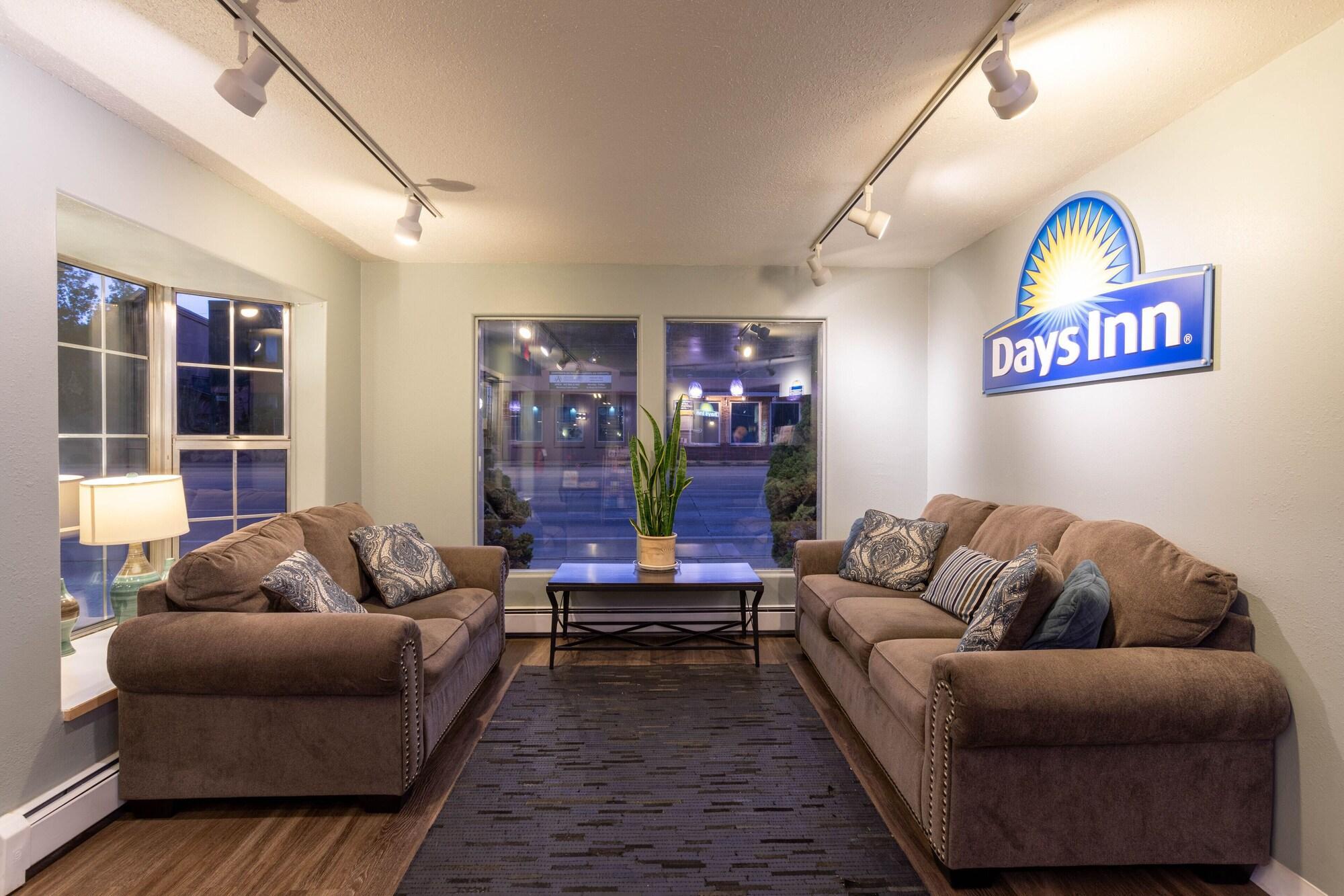 Days Inn by Wyndham Durango Bagian luar foto