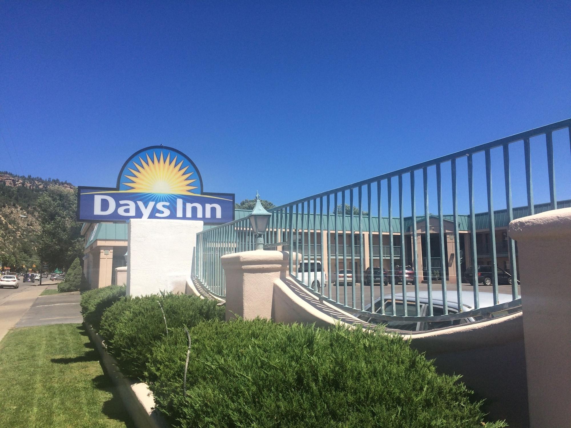 Days Inn by Wyndham Durango Bagian luar foto