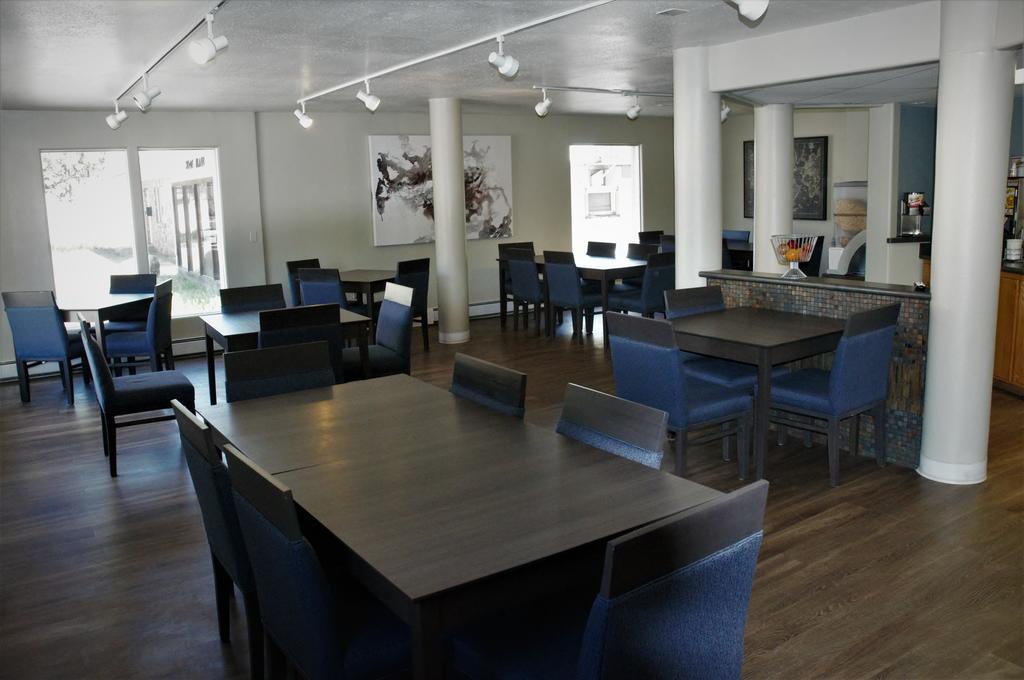 Days Inn by Wyndham Durango Bagian luar foto